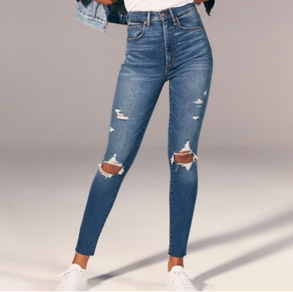 Abercrombie & Fitch Dark Blue Skinny Jeans